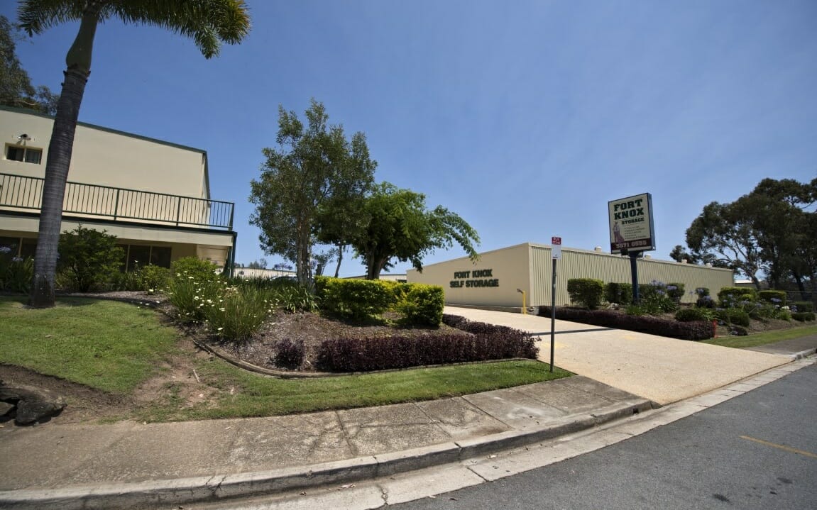 00-self-storage-Southport Fort Knox Storage Southport facility