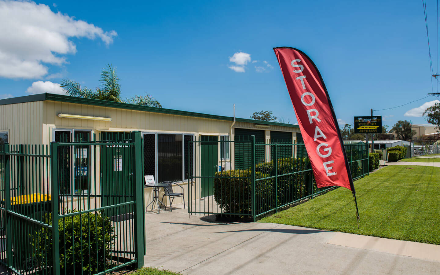 10-self-storage-Gladstone Fort Knox Storage Gladstone facility